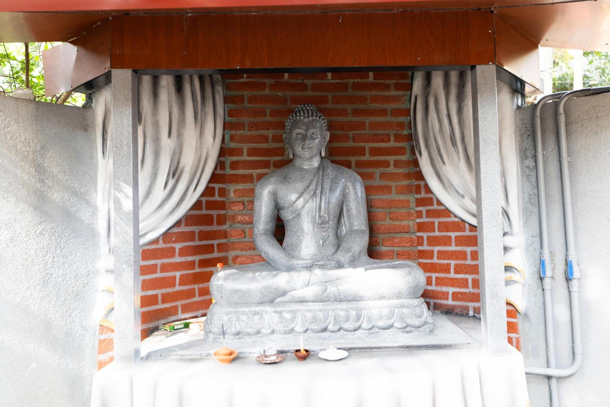 Golden Stars Hotel Dambulla Exteriör bild